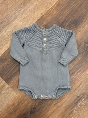 Quincy Mae Blue Gray Long Sleeve Knit Onesie Fall Winter Outfit Organic 0-3m